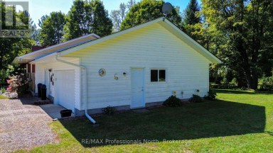1017 CLEMENT LAKE ROAD Highlands East (Monmouth) Ontario photo 34