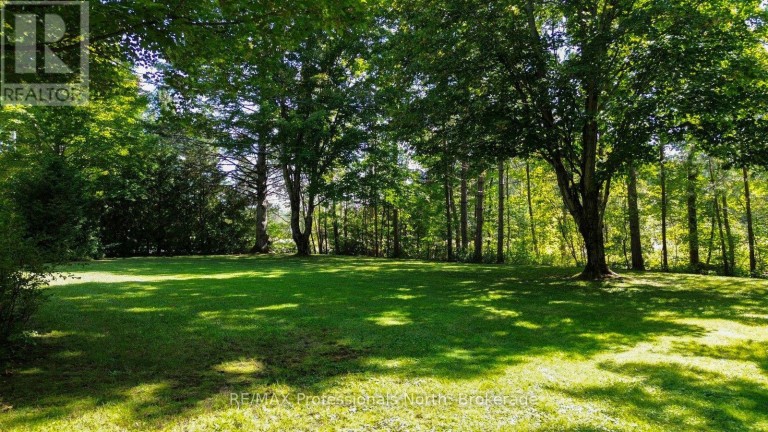 1017 CLEMENT LAKE ROAD, Highlands East (Monmouth), Ontario, K0L3C0