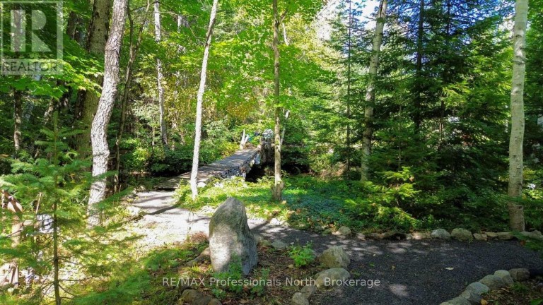 1017 CLEMENT LAKE ROAD, Highlands East (Monmouth), Ontario, K0L3C0