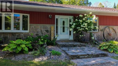 1017 CLEMENT LAKE ROAD Highlands East (Monmouth) Ontario photo 5