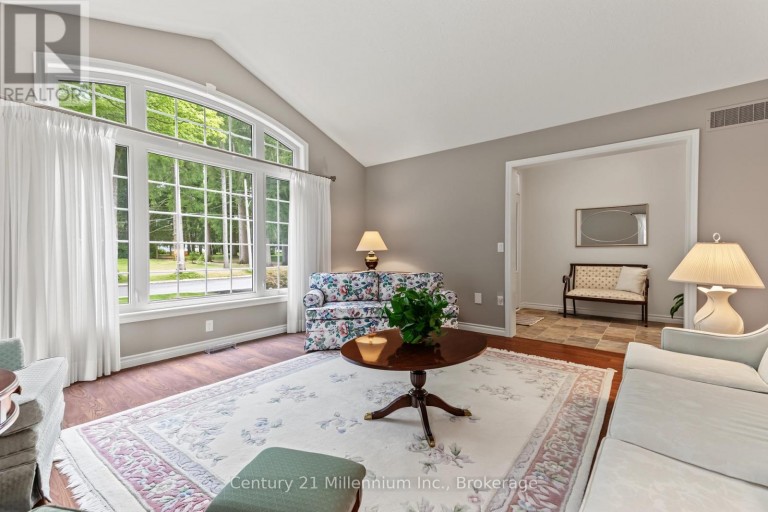 137 MARK STREET W, Grey Highlands, Ontario, N0C1H0