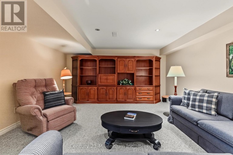 137 MARK STREET W, Grey Highlands, Ontario, N0C1H0