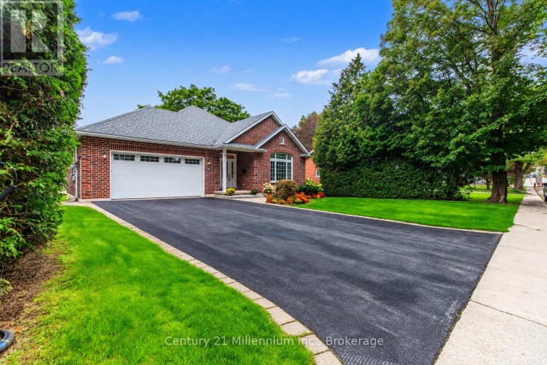 137 MARK STREET W, Grey Highlands, Ontario, N0C1H0