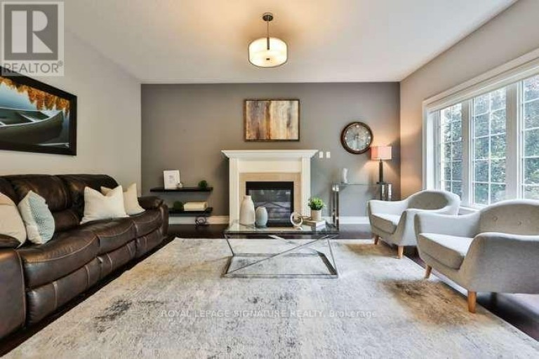 488 FOXCROFT BOULEVARD, Newmarket (Stonehaven-Wyndham), Ontario, L3X3L7