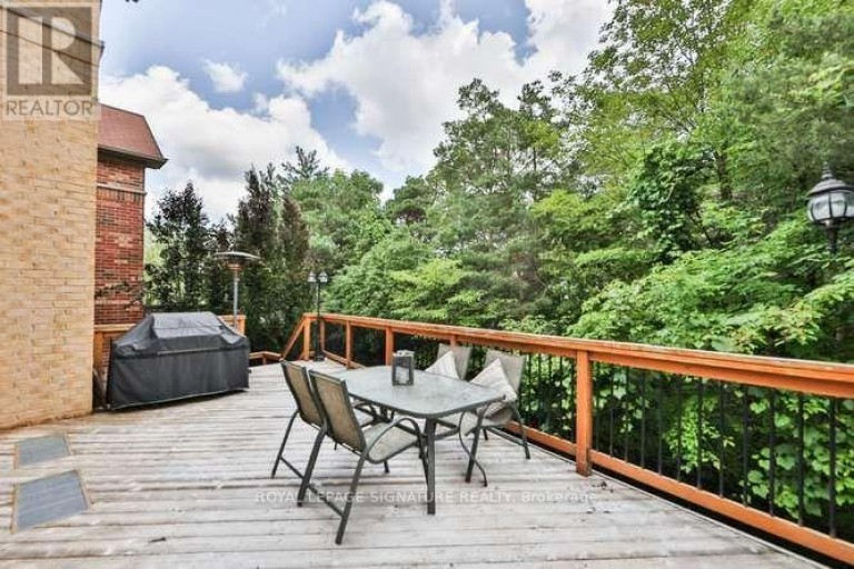 488 FOXCROFT BOULEVARD, Newmarket (Stonehaven-Wyndham), Ontario, L3X3L7