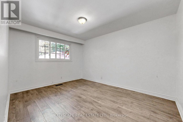2049 NORTHERN AVENUE, Innisfil (Alcona), Ontario, L9S1Z4