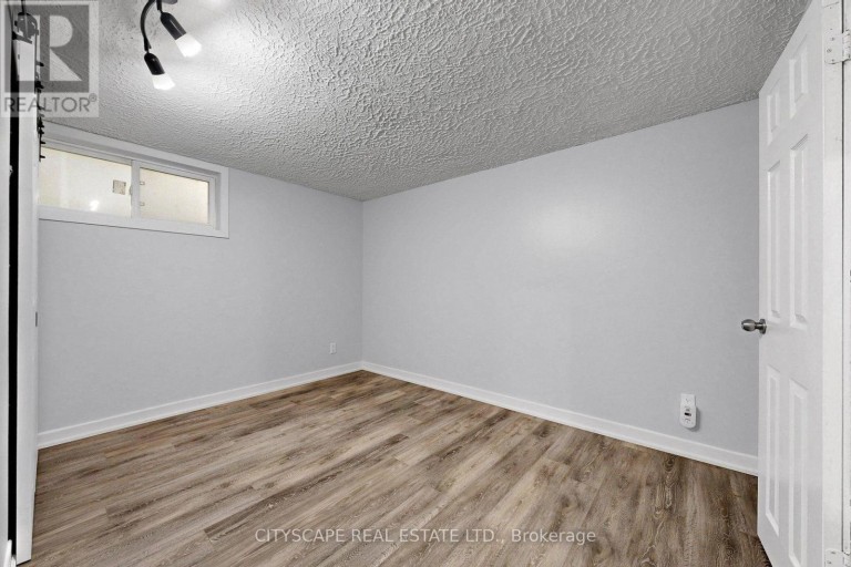 2049 NORTHERN AVENUE, Innisfil (Alcona), Ontario, L9S1Z4