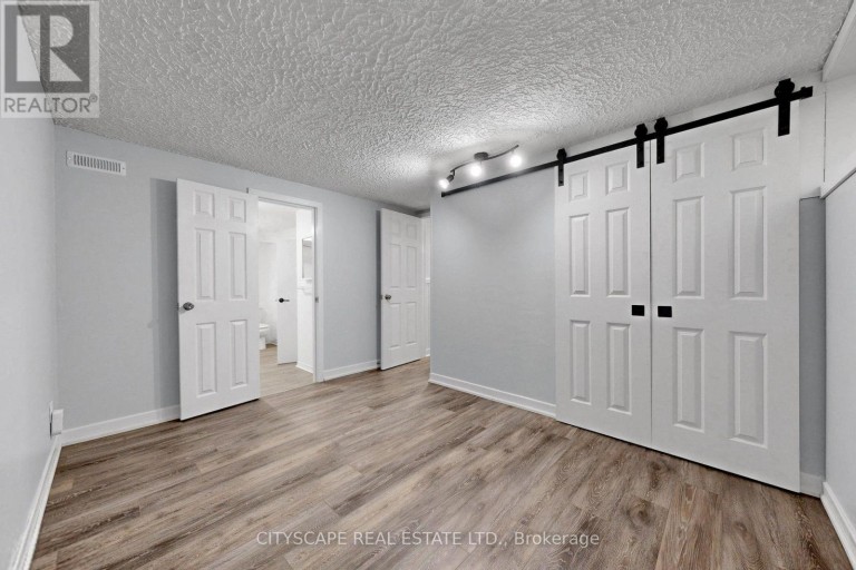 2049 NORTHERN AVENUE, Innisfil (Alcona), Ontario, L9S1Z4