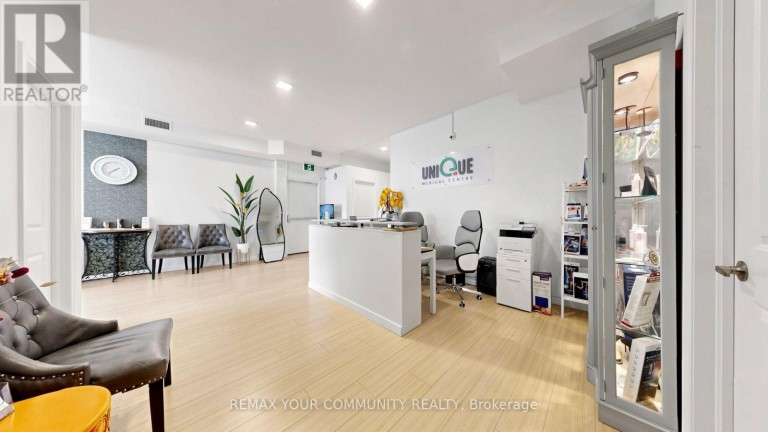 6 - 153 WOODBRIDGE AVENUE, Vaughan (West Woodbridge), Ontario, L4L2S6