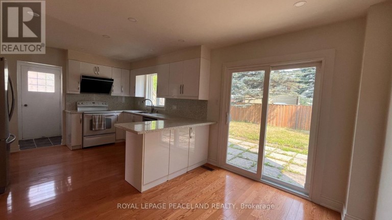 711 IRWIN CRESCENT, Newmarket (Huron Heights-Leslie Valley), Ontario, L3Y5A4