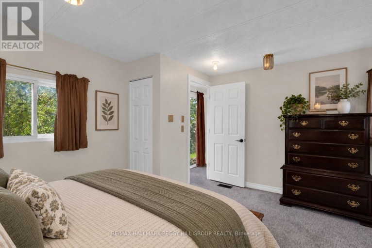 17 BALANTRAE DRIVE, Oro-Medonte, Ontario, L3V0P9
