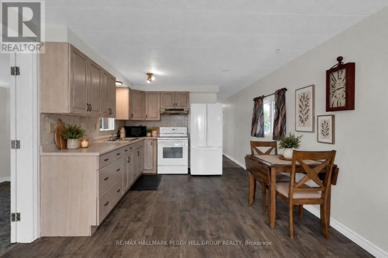 17 BALANTRAE DRIVE, Oro-Medonte, Ontario, L3V0P9
