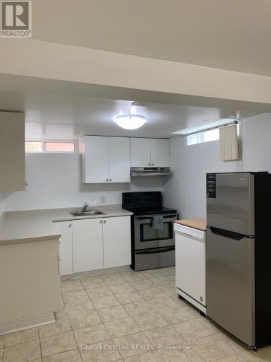 BASEMENT - 137 TAVISTOCK ROAD, Toronto (Downsview-Roding-CFB), Ontario, M3M2P3