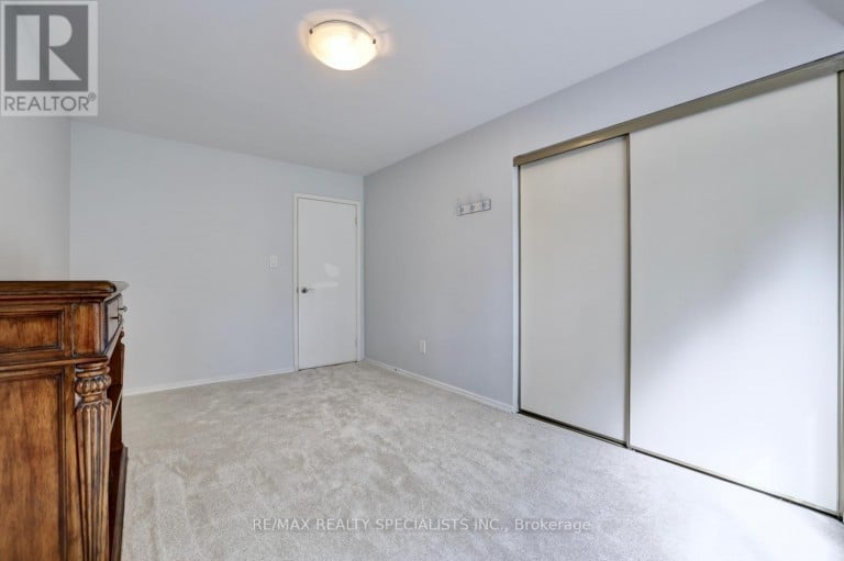 2442 BASSWOOD CRESCENT, Mississauga (Erin Mills), Ontario, L5L1Y1
