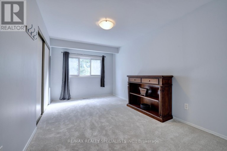 2442 BASSWOOD CRESCENT, Mississauga (Erin Mills), Ontario, L5L1Y1