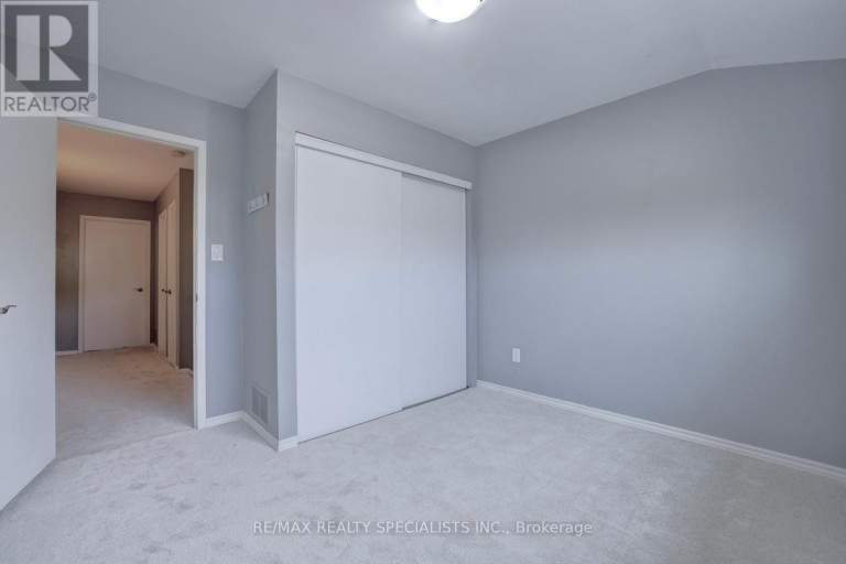 2442 BASSWOOD CRESCENT, Mississauga (Erin Mills), Ontario, L5L1Y1