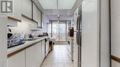 211 - 20 CHERRYTREE DRIVE Brampton (Fletcher's Creek South) Ontario photo 13