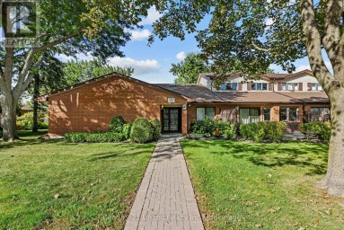 10 - 36 CHAMPLAIN CRESCENT Peterborough (Northcrest Ward 5) Ontario photo 1