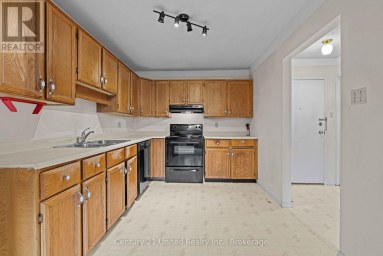 10 - 36 CHAMPLAIN CRESCENT Peterborough (Northcrest Ward 5) Ontario photo 6