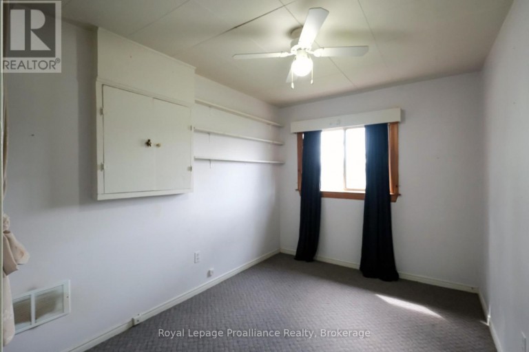 39 CENTRE STREET, Belleville (Belleville Ward), Ontario, K8N4W7