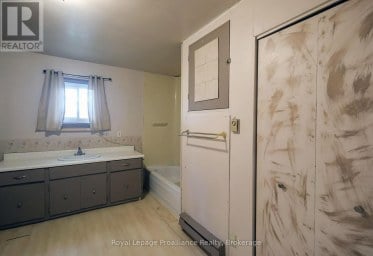 39 CENTRE STREET Belleville (Belleville Ward) Ontario photo 15