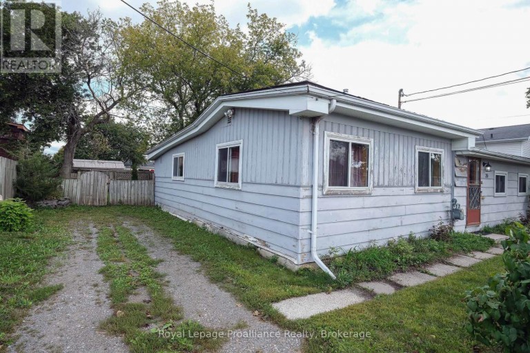 39 CENTRE STREET, Belleville (Belleville Ward), Ontario, K8N4W7