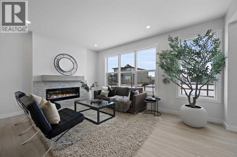 7 Fireside Common, Cochrane, Alberta, T4C3E1