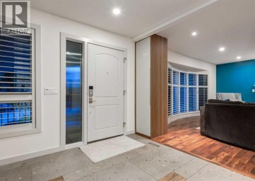 871 Oakside Circle SW Calgary Alberta photo 3