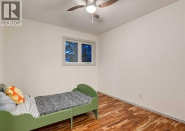 871 Oakside Circle SW Calgary Alberta photo 32