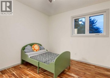 871 Oakside Circle SW Calgary Alberta photo 33