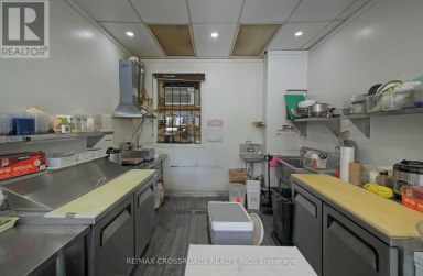 67 RONCESVALLES AVENUE Toronto (Roncesvalles) Ontario photo 5