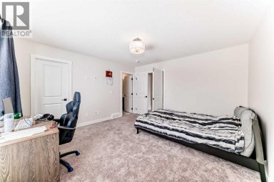 10 Verity Landing SW Calgary Alberta photo 27