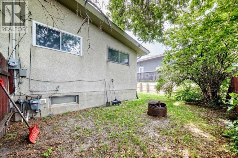 416 & 418 33 Avenue NE, Calgary, Alberta, T2E2J1