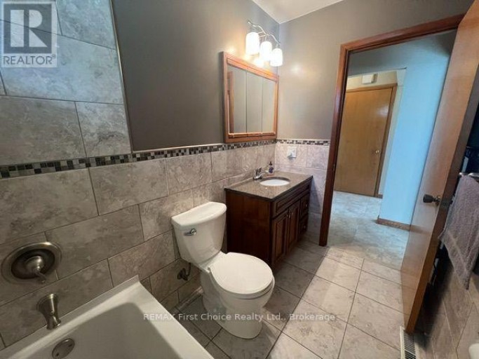 942 CROWE AVENUE, Fort Frances, Ontario, P9A2L9