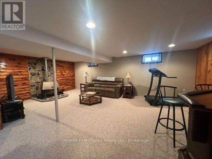 942 CROWE AVENUE, Fort Frances, Ontario, P9A2L9