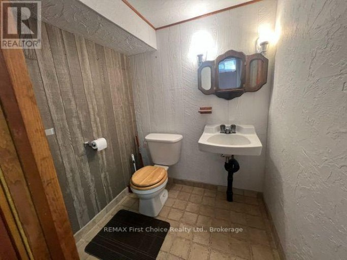 942 CROWE AVENUE, Fort Frances, Ontario, P9A2L9