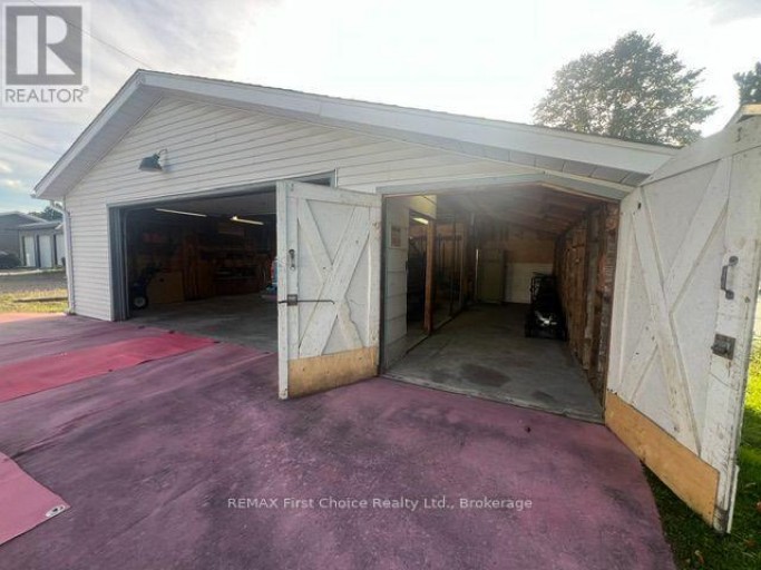 942 CROWE AVENUE, Fort Frances, Ontario, P9A2L9