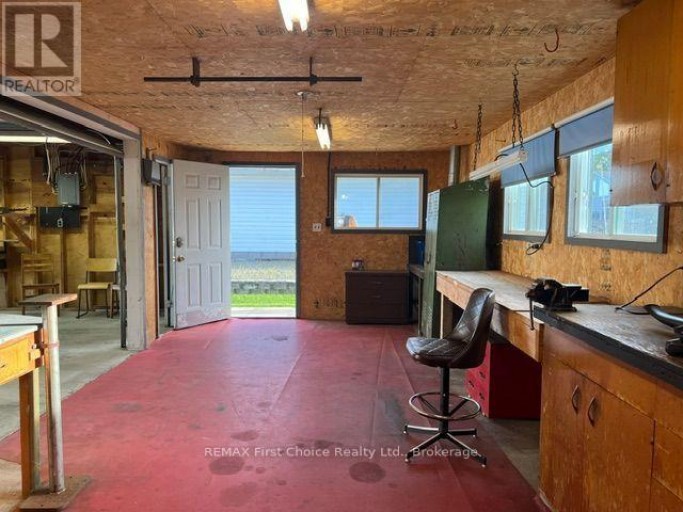 942 CROWE AVENUE, Fort Frances, Ontario, P9A2L9