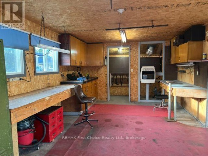 942 CROWE AVENUE, Fort Frances, Ontario, P9A2L9
