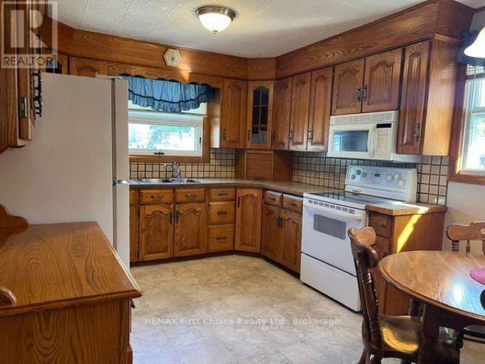 942 CROWE AVENUE, Fort Frances, Ontario, P9A2L9