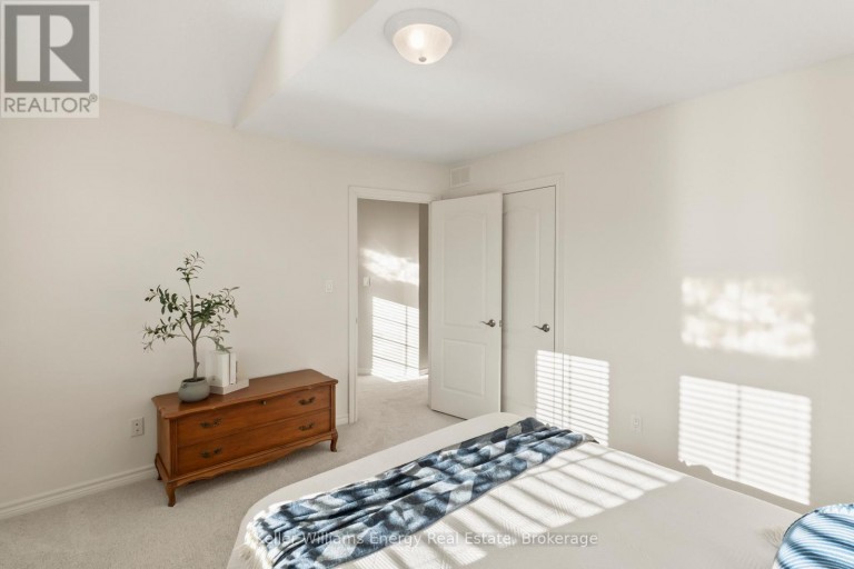 2258 PINDAR CRESCENT, Oshawa (Kedron), Ontario, L1L0C6