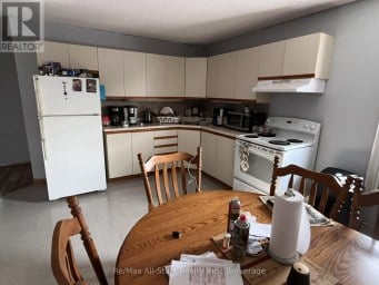 82 KING STREET Kawartha Lakes (Woodville) Ontario photo 15