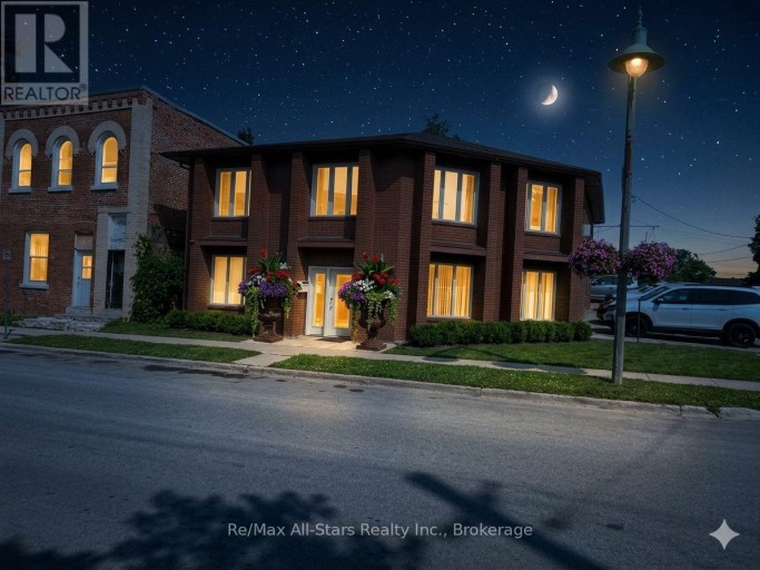 82 KING STREET, Kawartha Lakes (Woodville), Ontario, K0M2T0