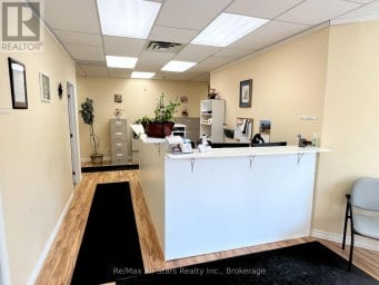 82 KING STREET Kawartha Lakes (Woodville) Ontario photo 3
