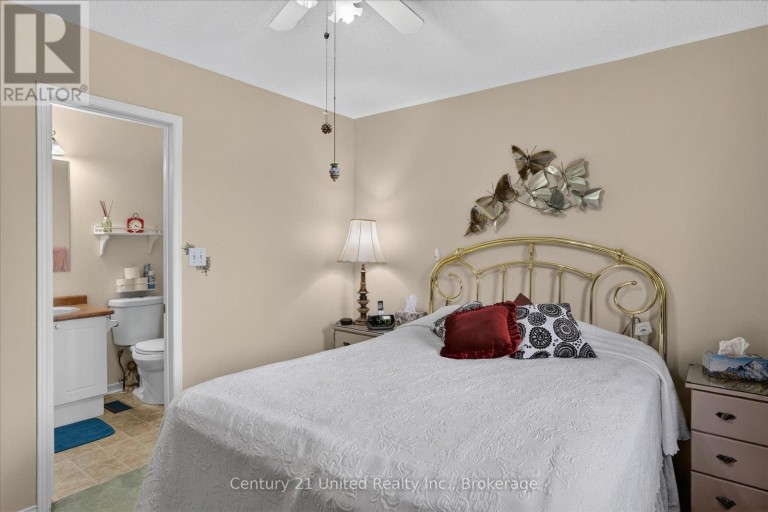 1392 LILLICO CRESCENT, Peterborough (Monaghan Ward 2), Ontario, K9K2L1