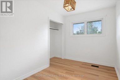 19 DALEVIEW AVENUE Peterborough (Monaghan Ward 2) Ontario photo 13