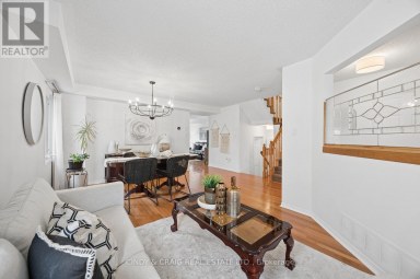 25 MALLORY STREET Clarington (Courtice) Ontario photo 3