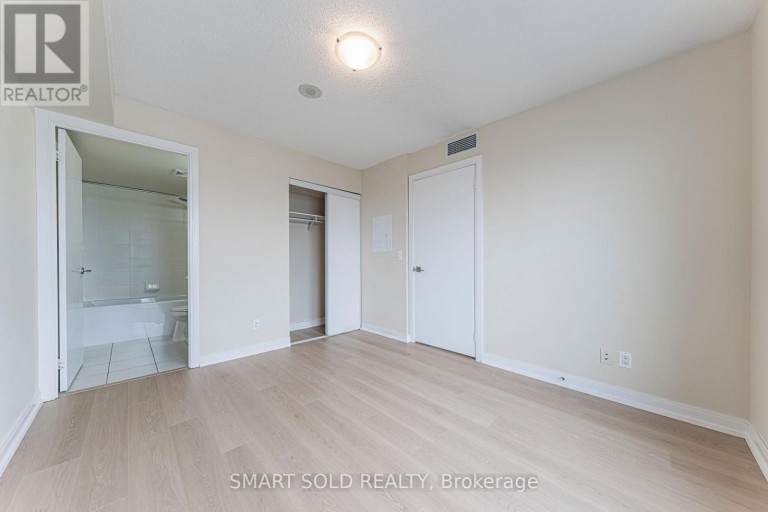 1621 - 181 VILLAGE GREEN SQUARE, Toronto (Agincourt North), Ontario, M1S0K6