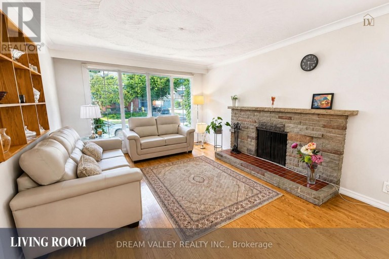 MAIN - 51 SLOLEY ROAD, Toronto (Cliffcrest), Ontario, M1M1C7