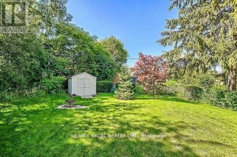 MAIN - 43 BOOTHBAY CRESCENT, Newmarket (Central Newmarket), Ontario, L3Y1Y6